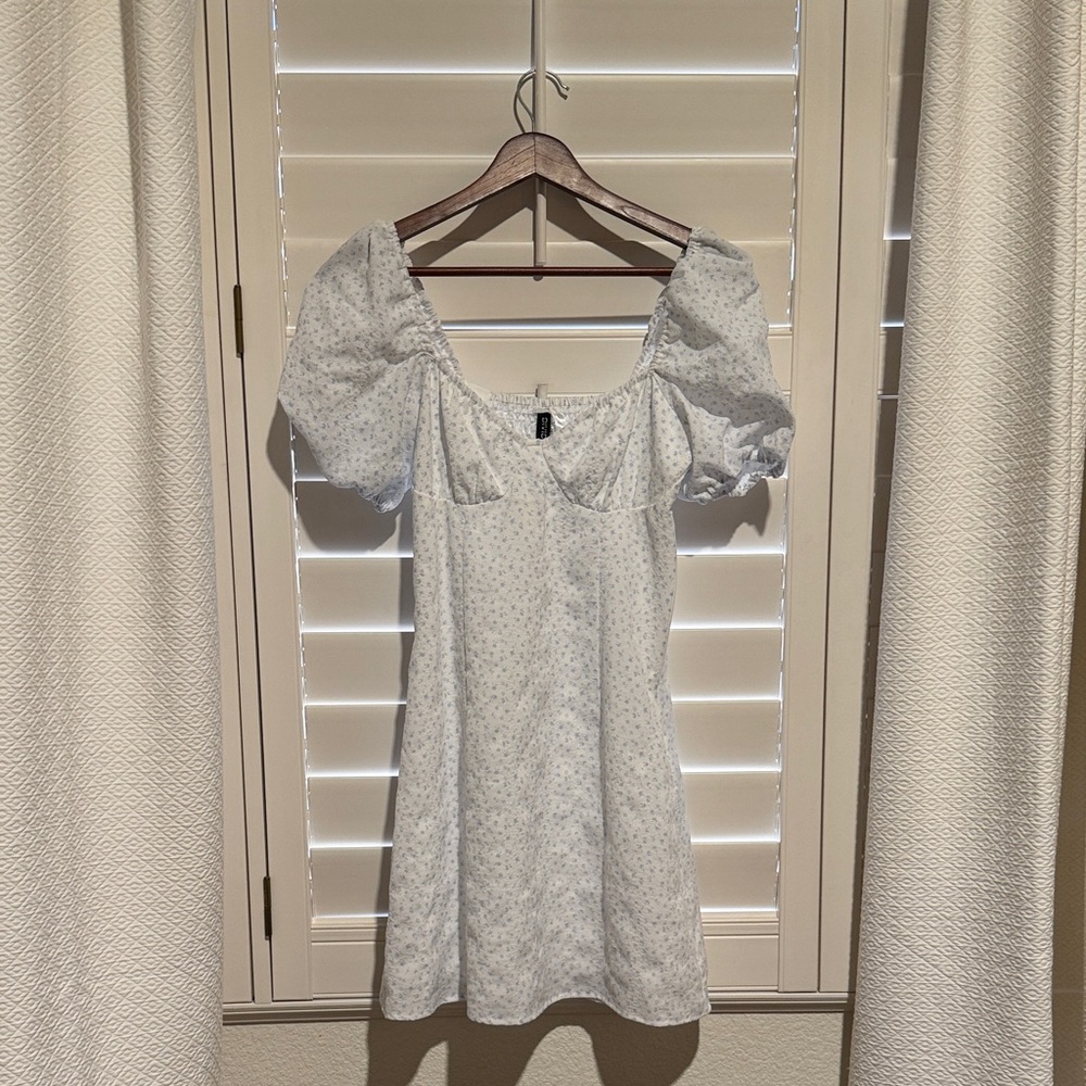 H&M White Puff Sleeve Mini Dress
